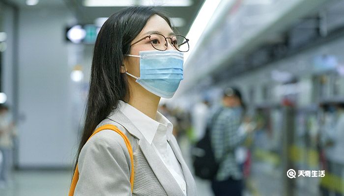 脸又大又胖戴什么眼镜 第2张